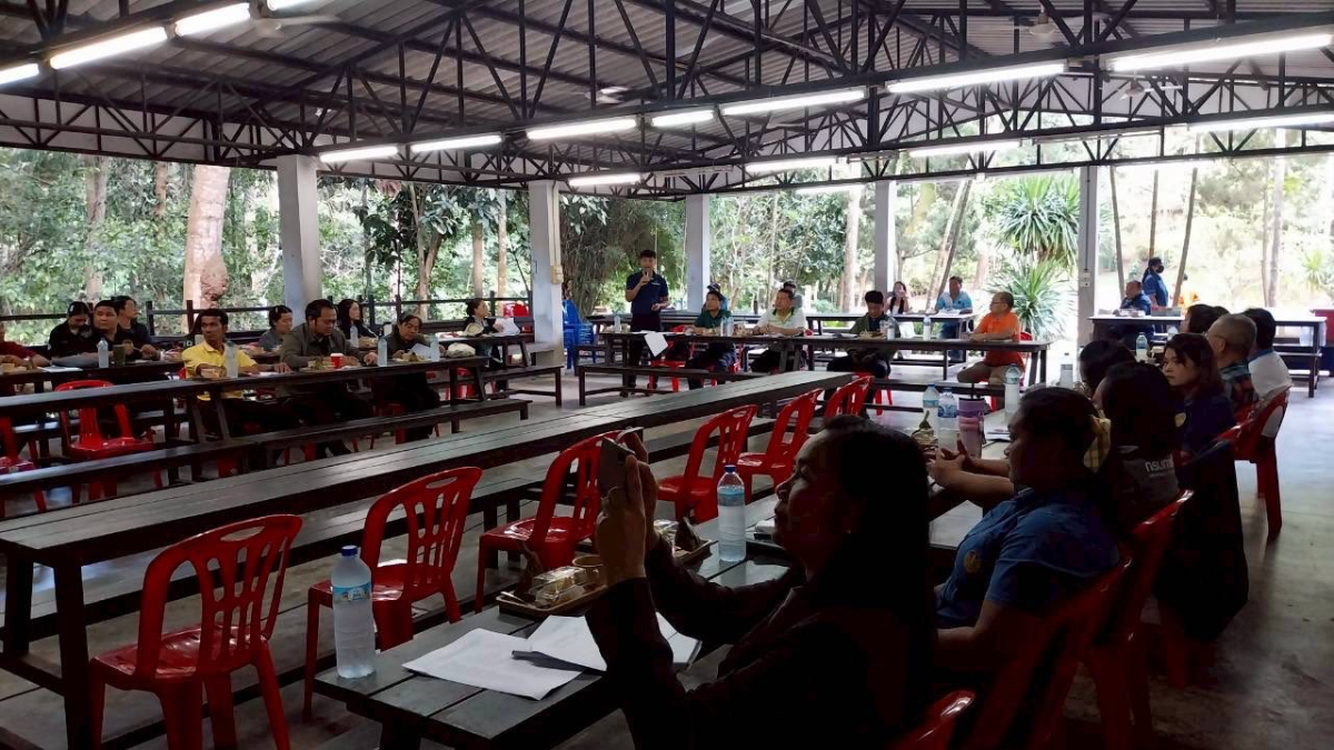 ประชุมกรรมการที่ปรึกษาสถานีวิจัยและฝึกนิสิตวนศาสตร์วังน้ำเขียว เพื่อรับฟังความคิดเห็นและแนวทางในการทำงานแบบบูรณาการของสถานีวิจัยฯ