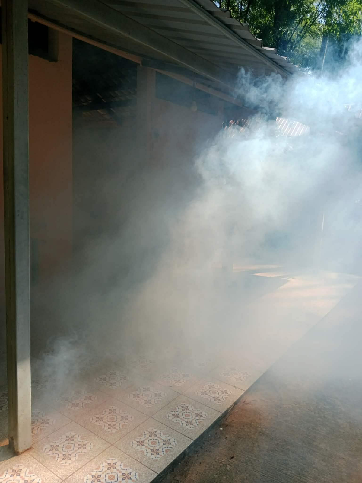 กิจกรรมฉีดพ่นหมอกควันกำจัดลูกน้ำยุงลาย ภายในวัดโนนค่าง ต.อุดมทรัพย์ อ.วังน้ำเขียว จ.นครราชสีมา