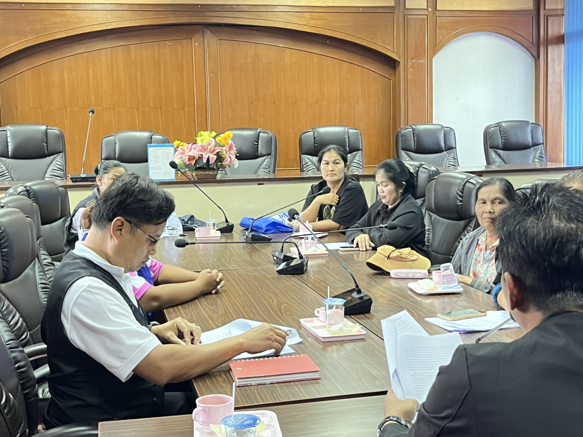 ประชุมชี้แจงผลอุธรณ์กลิ่นมูลสุกร บ้านโนนสง่า ม.13