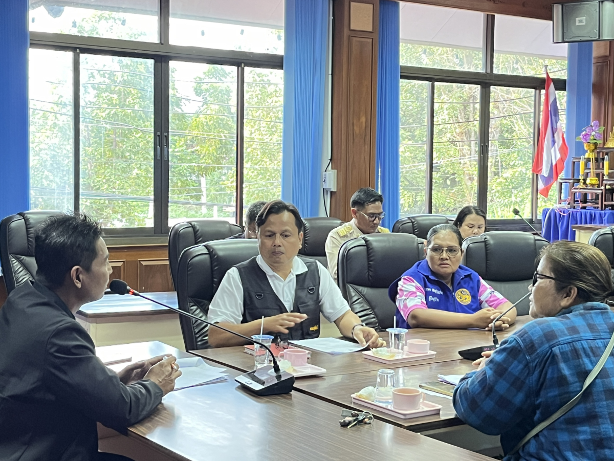 ประชุมชี้แจงผลอุธรณ์กลิ่นมูลสุกร บ้านโนนสง่า ม.13