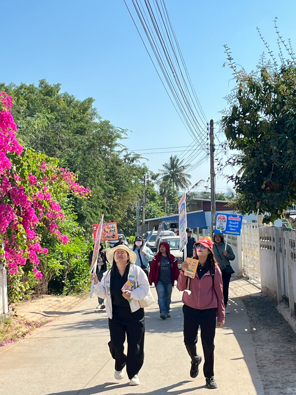 เดินขบวนรณรงค์ออกไปใช้สิทธิเลือกตั้งนายกองค์การบริหารส่วนตำบลอุดมทรัพย์เเละสมาชิกสภาองค์การบริหารส่วนตำบลอุดมทรัพย์ในเขตพื้นที่ตำบลอุดมทรัพย์ (วันที่ 2 )