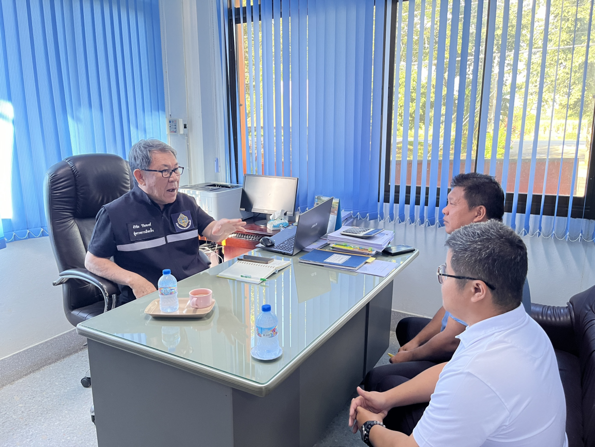 ผู้ตรวจการเลือกตั้งประจำจังหวัดนครราชสีมา ออกตรวจเยี่ยมหน่วยเลือกตั้งองค์การบริหารส่วนตำบลอุดมทรัพย์