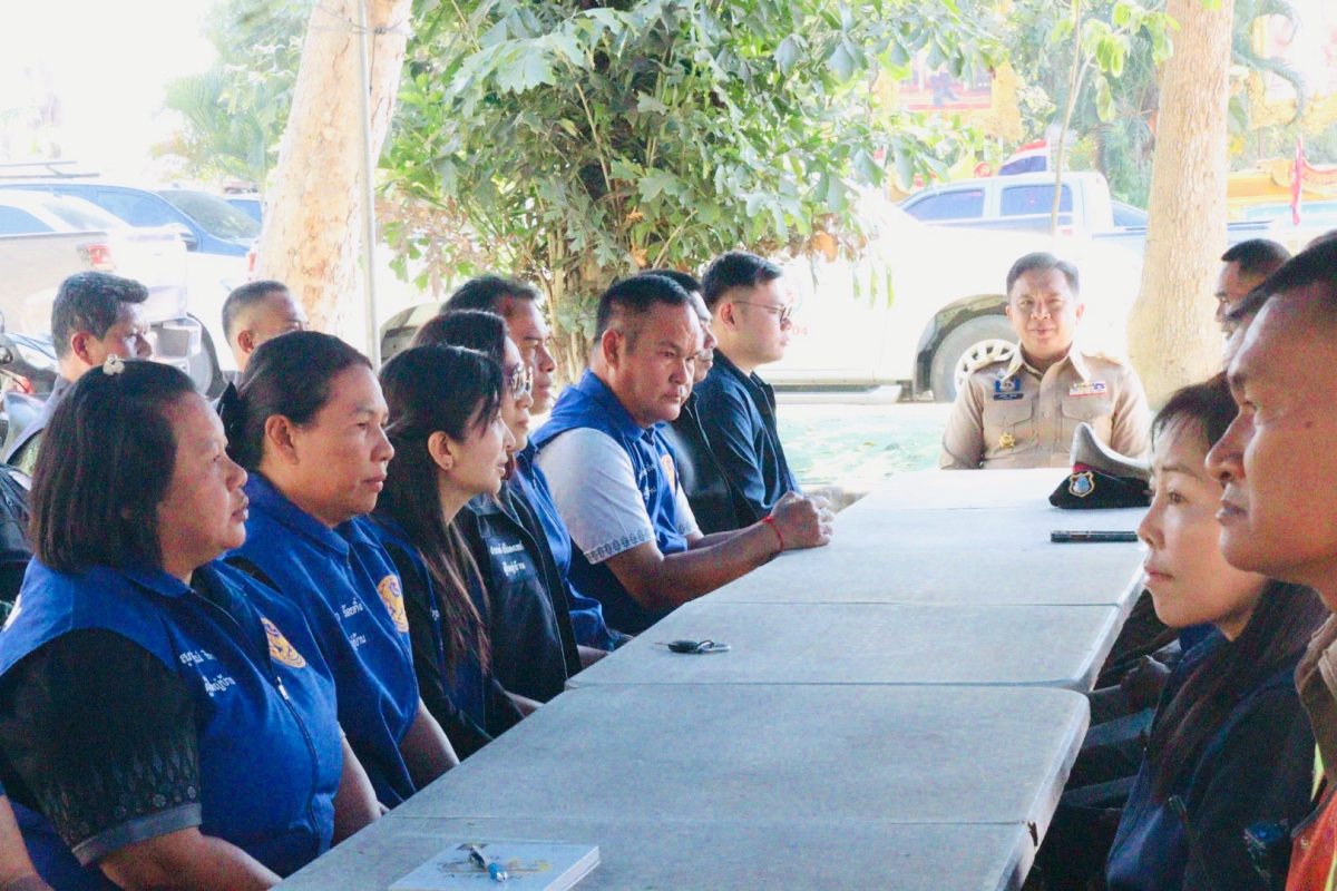  นายอำเภอวังน้ำเขียวลงพื้นที่ตรวจเยี่ยมให้กำลังใจผู้ปฏิบัติงาน ณ จุดตรวจ/จุดบริการประชาชน เทศกาลปีใหม่ พ.ศ.2569