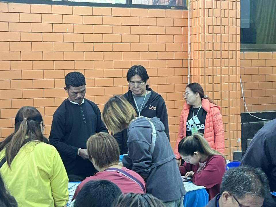 องค์การบริหารส่วนตำบลอุดมทรัพย์ ทำการส่งมอบหีบบัตรเลือกตั้ง และวัสดุอุปกรณ์ในการเลือกตั้ง ให้กับคณะกรรมการประจำหน่วยเลือกตั้ง ในเขตพื้นที่ตำบลอุดมทรัพย์