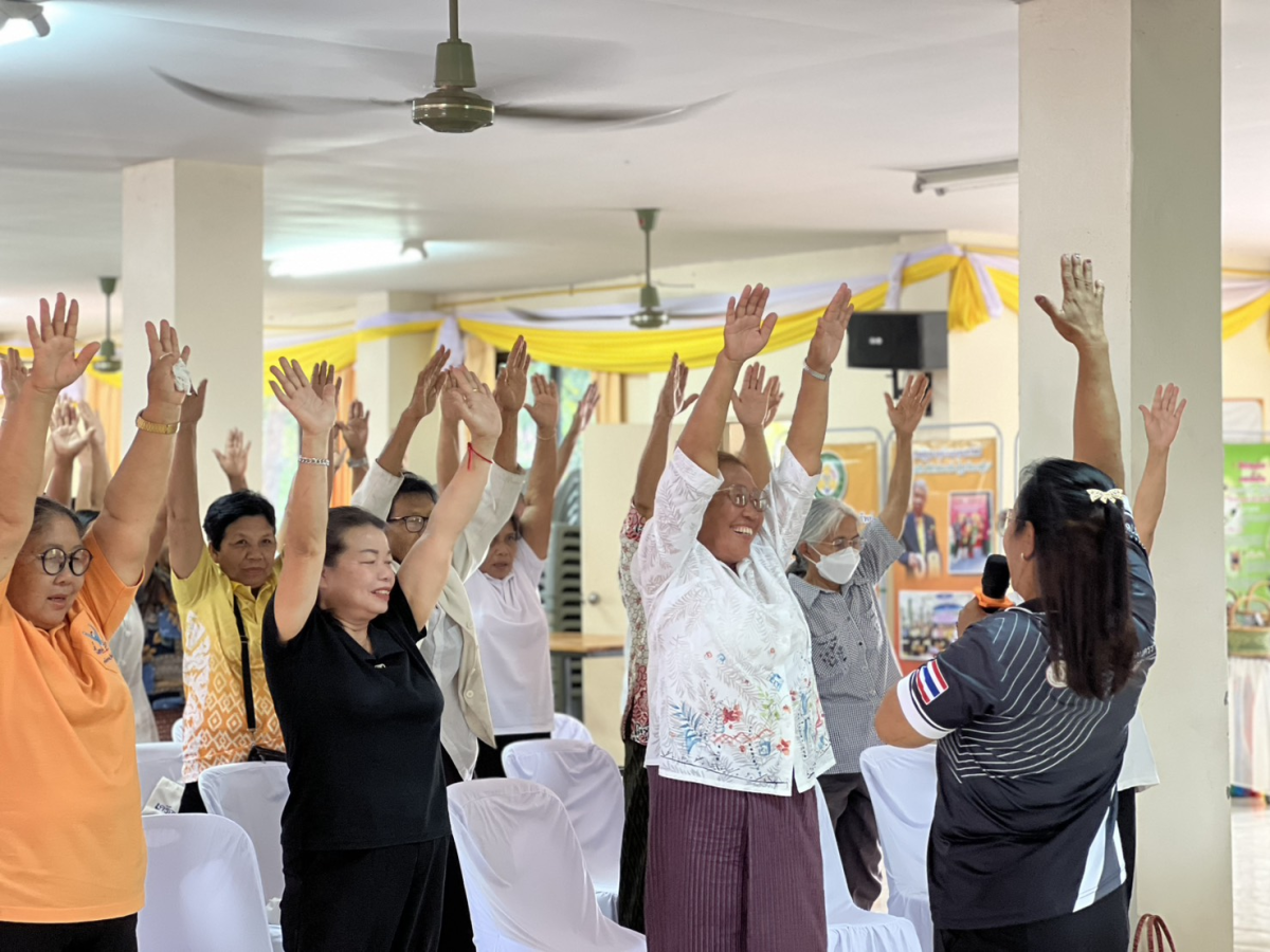 พิธีเปิดโครงคนอุดมทรัพย์สุขภาพดีด้วยวิถีการแพทย์แผนไทย และสมุนไพรพื้นบ้าน
