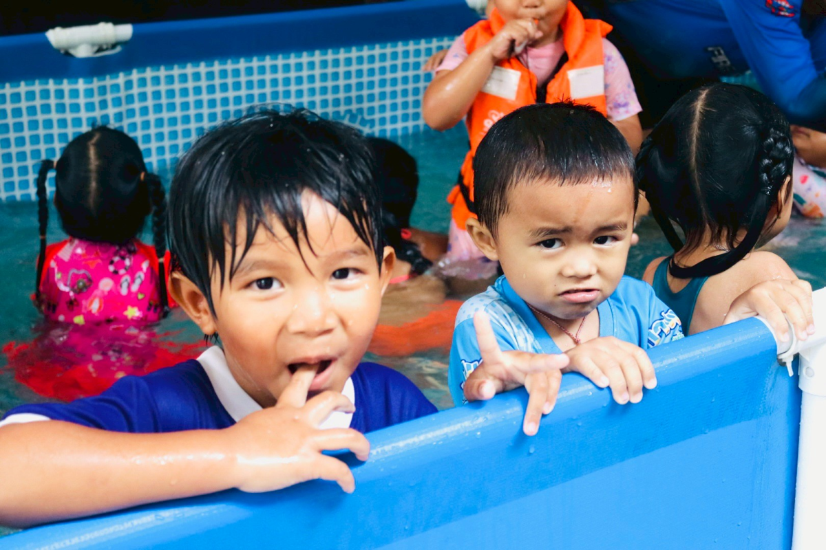พิธีเปิดโครงการเฝ้าระวังป้องกันเด็กจมน้ำ ศูนย์พัฒนาเด็กเล็กในตำบลอุดมทรัพย์ ประจำปีงบประมาณ พ.ศ. 2569
