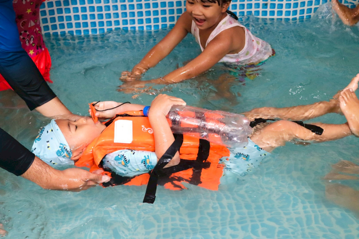 พิธีเปิดโครงการเฝ้าระวังป้องกันเด็กจมน้ำ ศูนย์พัฒนาเด็กเล็กในตำบลอุดมทรัพย์ ประจำปีงบประมาณ พ.ศ. 2569