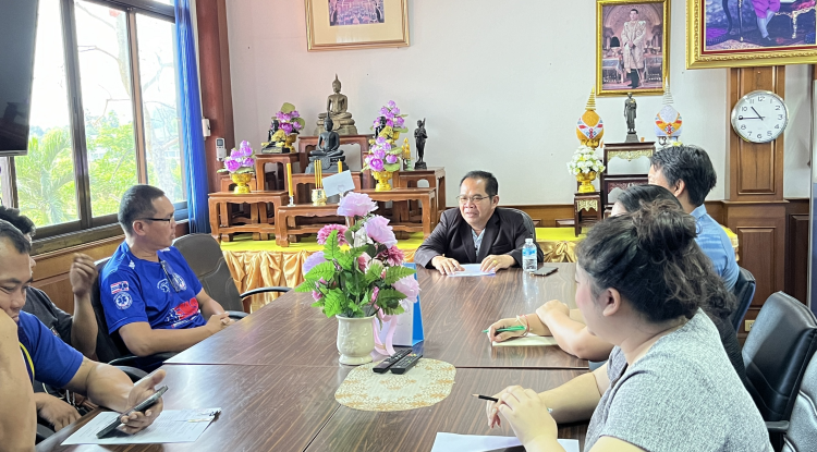 ประชุมชี้แจ้งการปฏิบัติงานของพนักงานกู้ชีพ กองสาธารณสุขและสิ่งแวดล้อม 