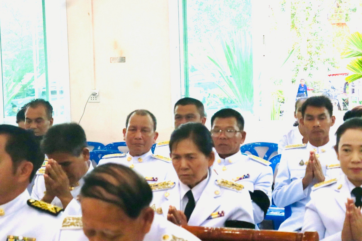 ร่วมพิธีพระราชทานน้ำหลวงสรงศพพระครูเกษมศาสนกิจ (สาน เขมวีโร) และร่วมฟังสวดอภิธรรม 