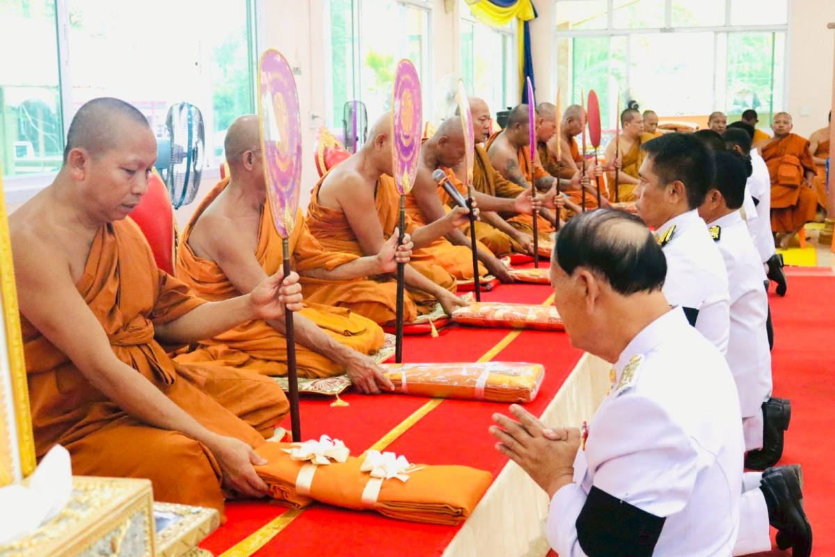 ร่วมพิธีพระราชทานน้ำหลวงสรงศพพระครูเกษมศาสนกิจ (สาน เขมวีโร) และร่วมฟังสวดอภิธรรม 