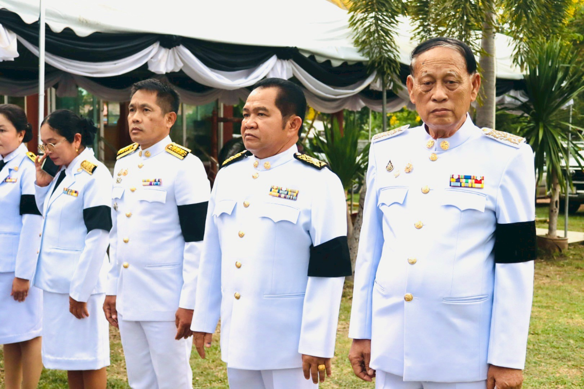 ร่วมพิธีพระราชทานน้ำหลวงสรงศพพระครูเกษมศาสนกิจ (สาน เขมวีโร) และร่วมฟังสวดอภิธรรม 