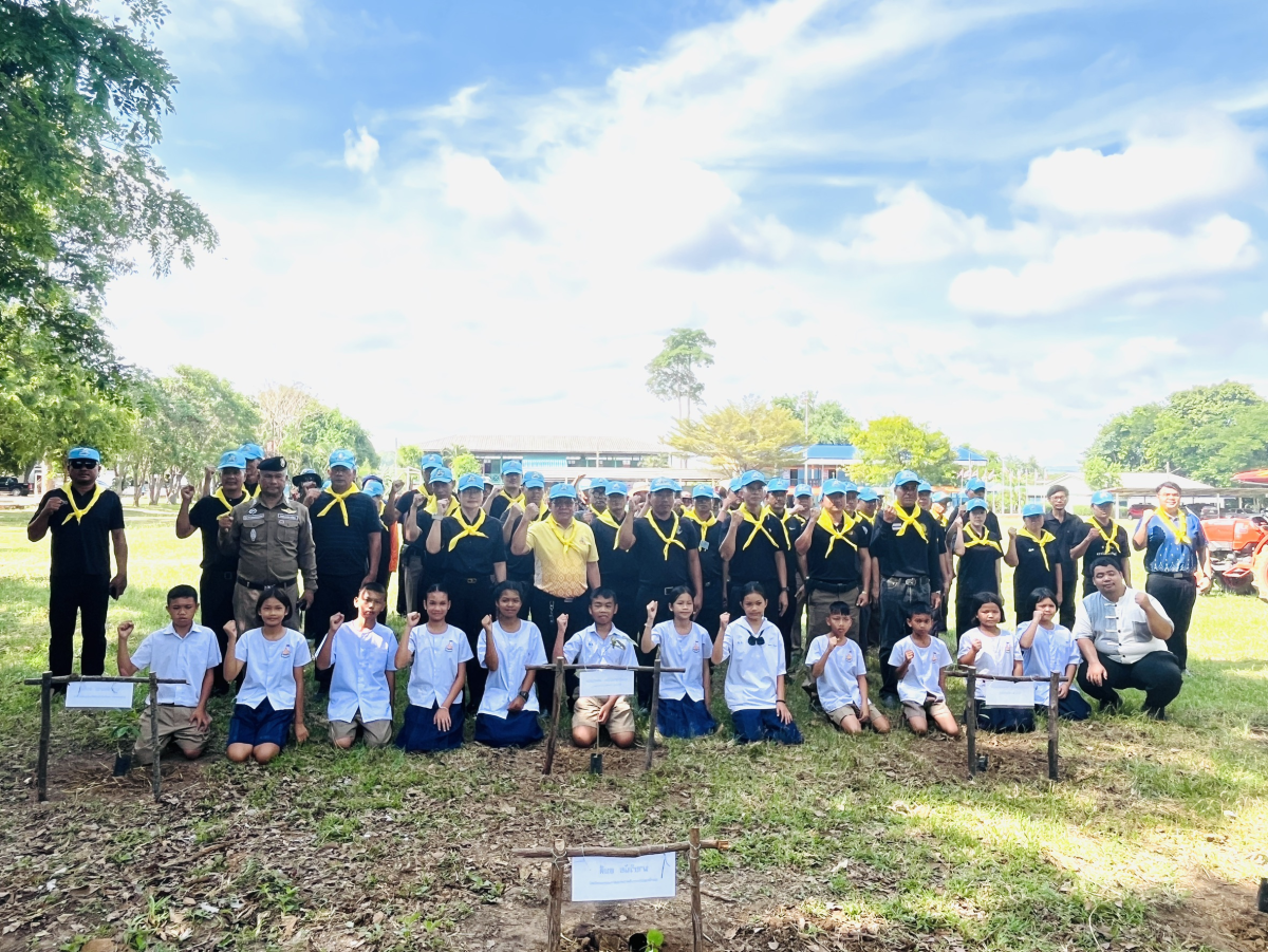 โครงการทำความดีถวายเป็นพระราชกุศล สมเด็จพระนางเจ้าฯพระบรมราชินี บ้านหัวเขาทอง- หนองแวง