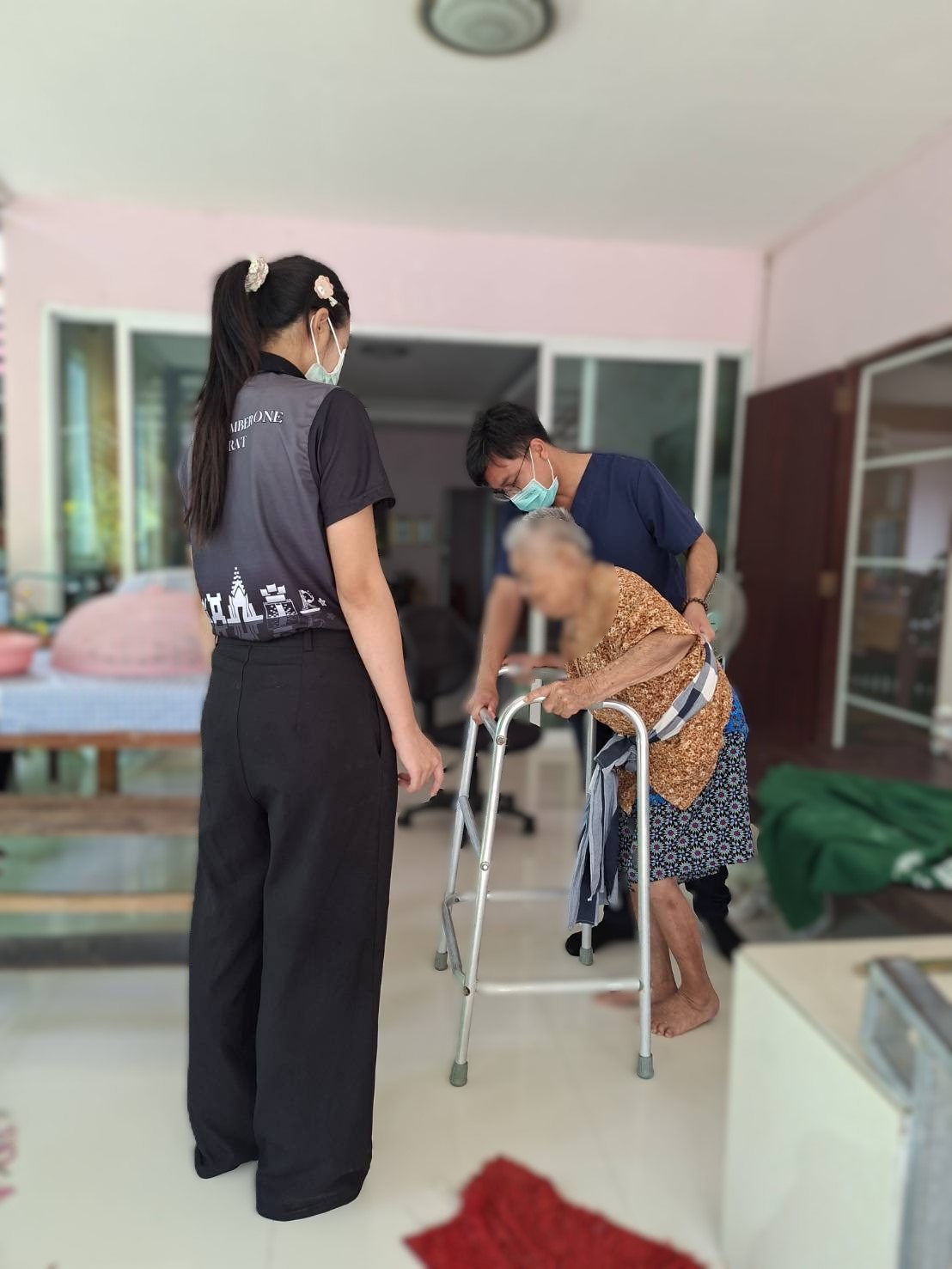 โครงการเยี่ยมบ้านผู้สูงอายุ ผู้พิการและผู้ป่วย IMC ของ อบต อุดมทรัพย์