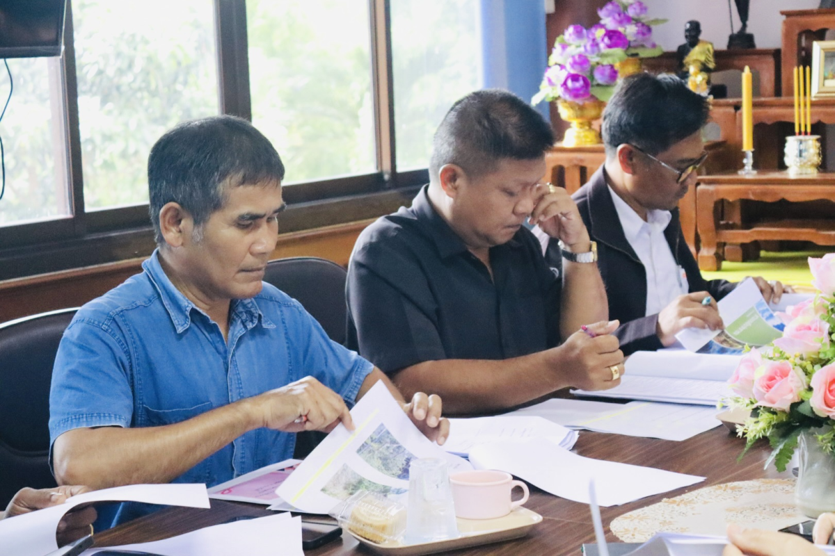 ประชุมคณะกรรมการช่วยเหลือประชาชนขององค์การบริหารส่วนตำบลอุดมทรัพย์ 